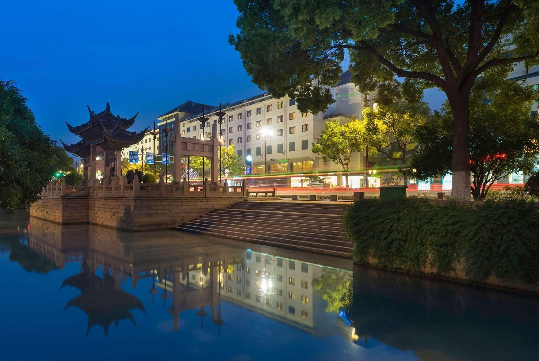 Готель Wyndham Garden Suzhou Сучжоу Екстер'єр фото